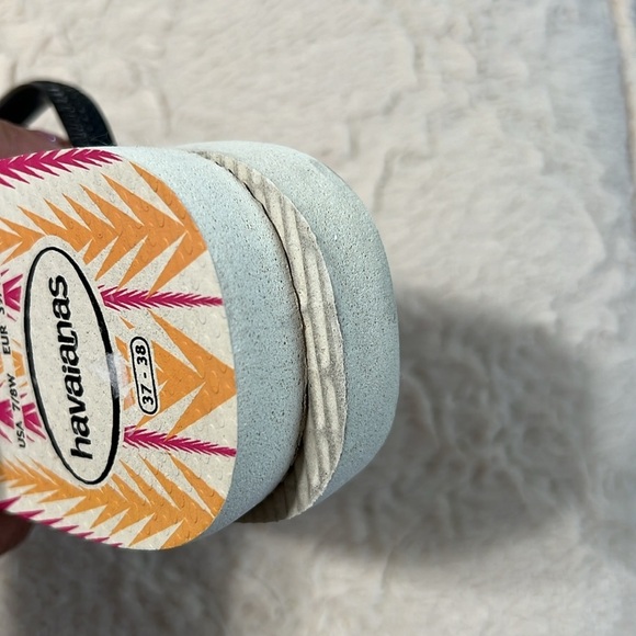 Havaianas 7/8 Tribal Print Slip On Flip Flop Sandals - Picture 6 of 8